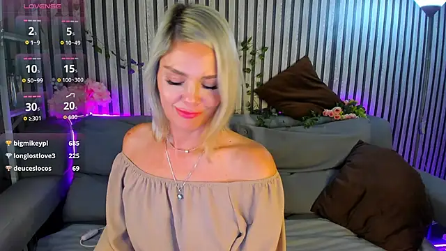 Betty_Brock webcam