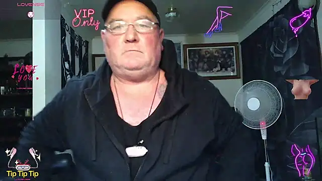 KINKYBLUEYES69 webcam