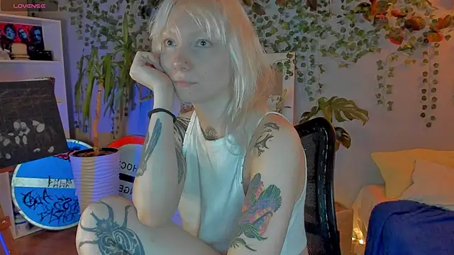 tattoo_art_baby webcam