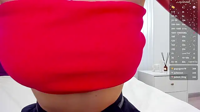 Kelly_Cuutie