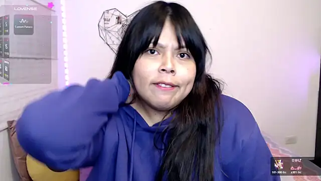 EllieMoonX webcam