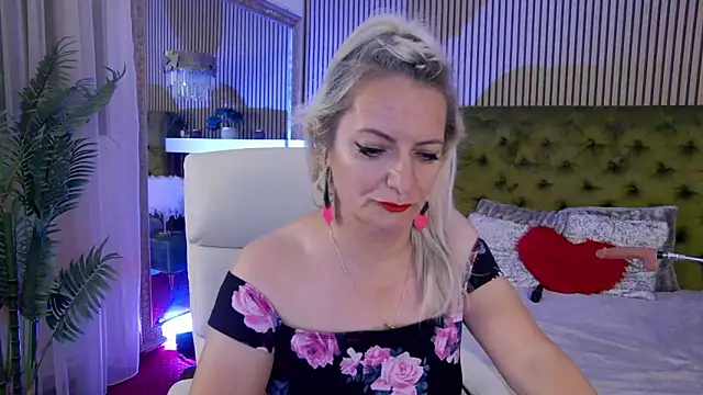 LadyTouch webcam