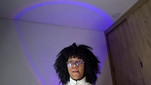 Ale_xandra webcam