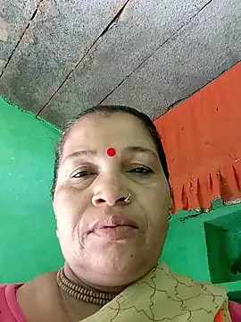 Manavi_x webcam