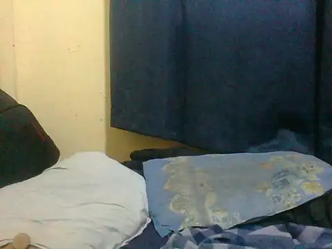 naughty-slender webcam