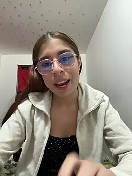 Cherry_Luna1 webcam