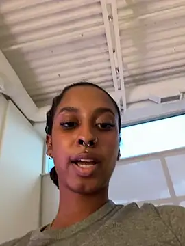 Your_Paris live sex cam