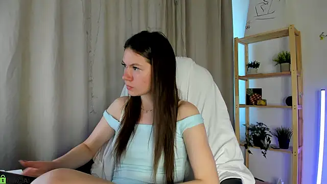 Nicole_Charm webcam