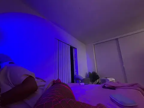 Onlypawzz webcam