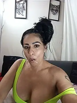 Rosy_sexxx webcam