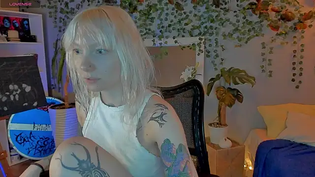 tattoo_art_baby webcam
