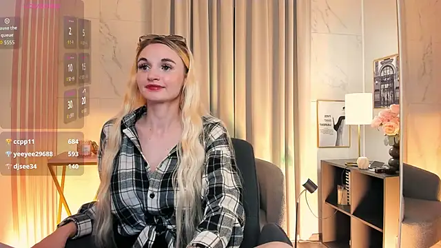 Mila__Lux webcam
