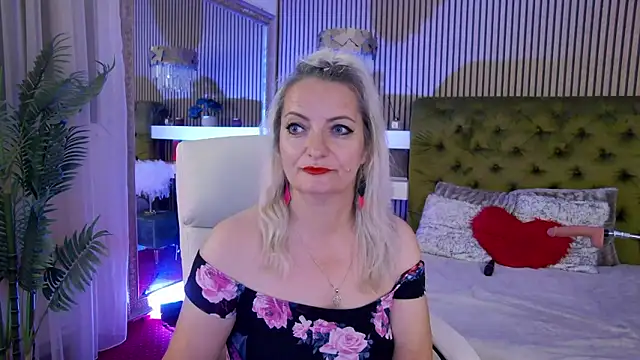 LadyTouch webcam