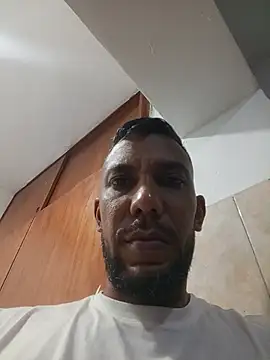 UnreadyChutzpa webcam
