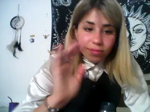 sashaaaaa2026 webcam