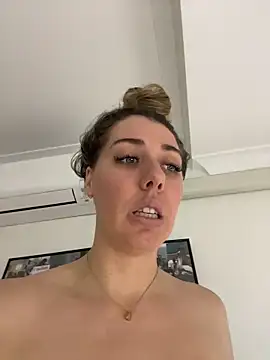 aussielulu's live room