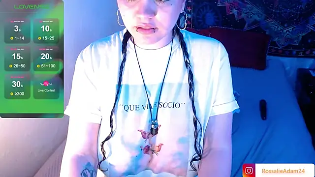 RossalieAdam24 webcam