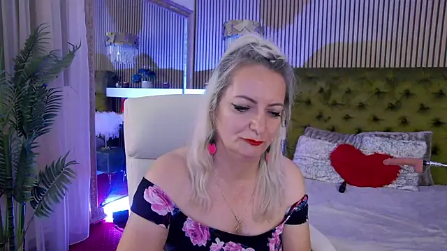 LadyTouch webcam