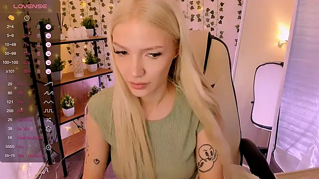 AnyaTaylor_ live cam