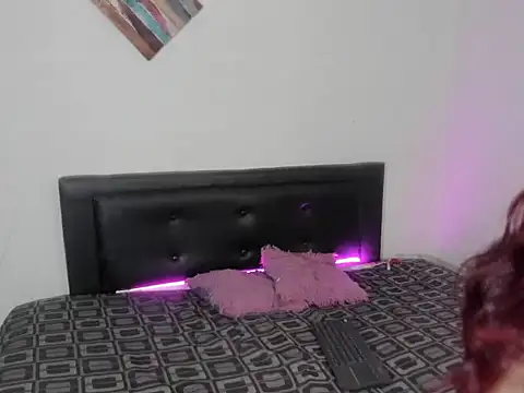 _perla_hugh webcam