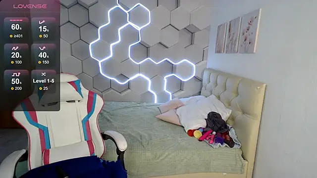aliicemeow live cam on StripChat