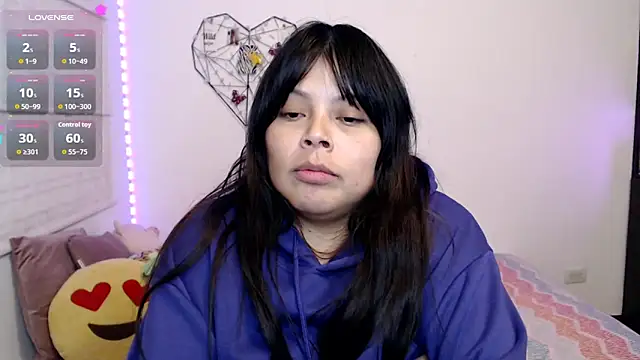 EllieMoonX webcam