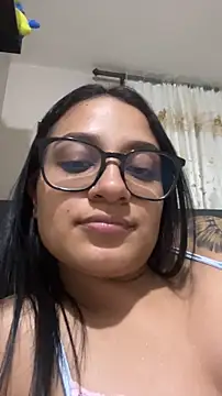 pamela_morena live cam on StripChat