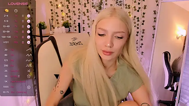 AnyaTaylor_ live cam