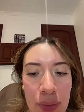 valery_mora webcam