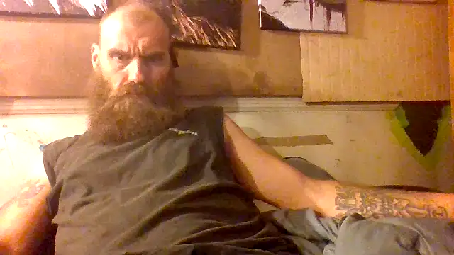 Cowboy81588 webcam