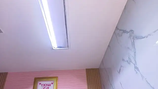 sarita_09_s webcam