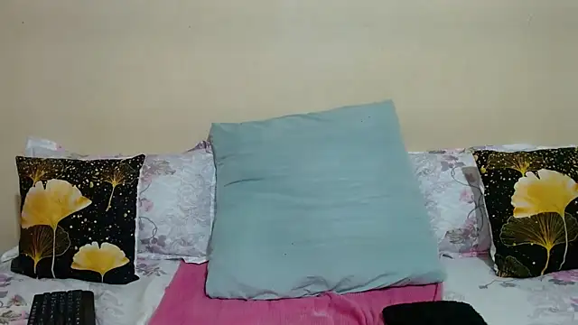 DiamondLuv29 webcam