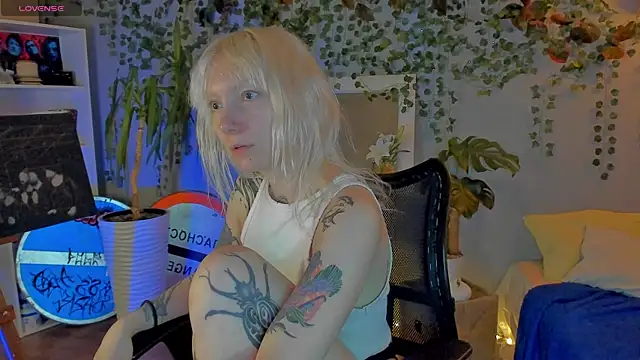 tattoo_art_baby webcam