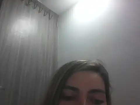 VittoriaTaylor webcam