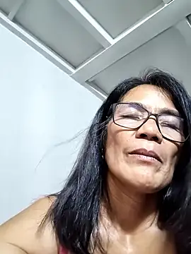 ImYourWoman_55 webcam