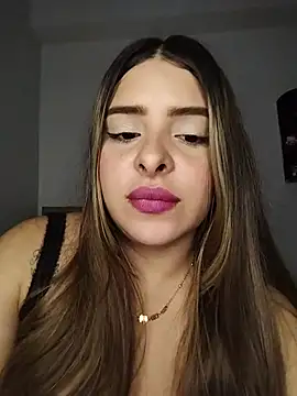 Nahomy_cm webcam