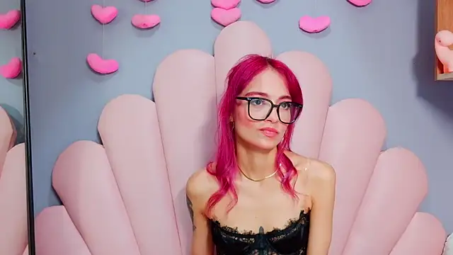 luci_miller webcam