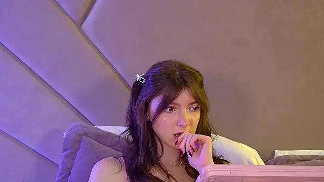 Watch SophiaProve live on EroticFlix - High definition streams