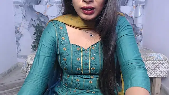 Aayesha-queen webcam