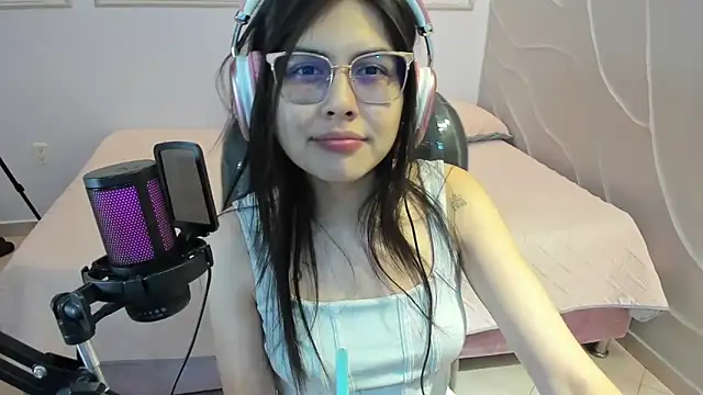 Cloebennet013 webcam