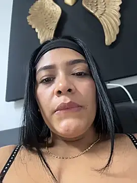 pocahontas6969 webcam