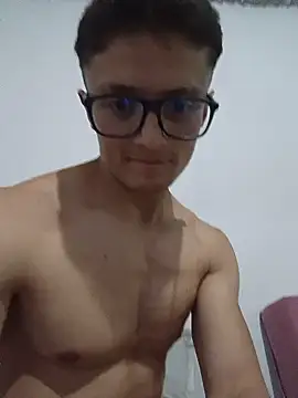 Davitfitnosuke webcam