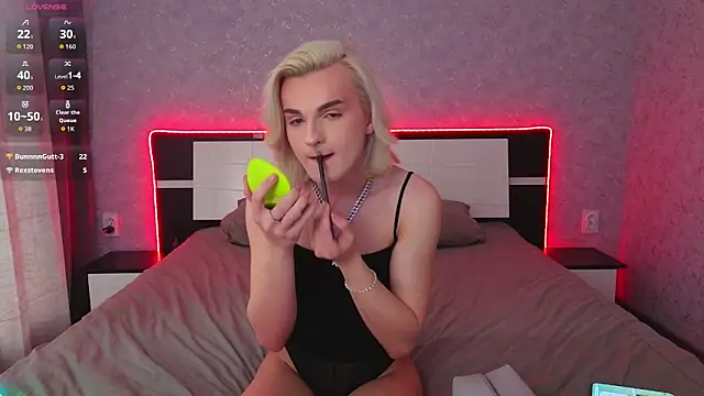 vulgarblondee webcam