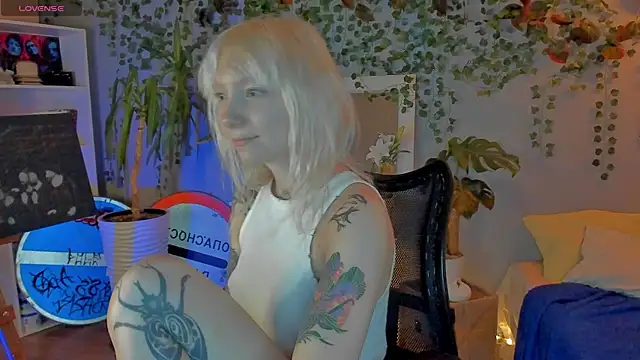 tattoo_art_baby webcam