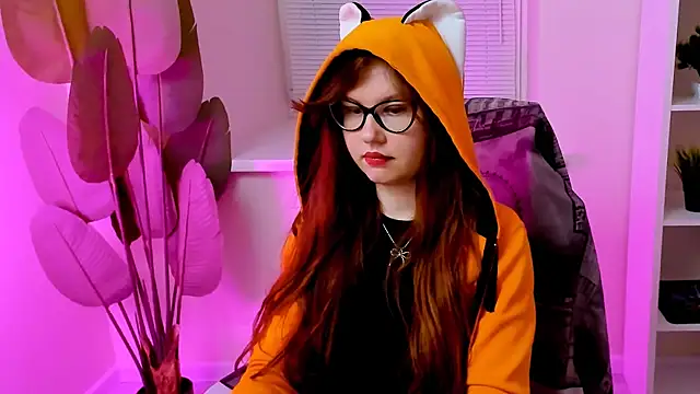 CarolGiggly webcam