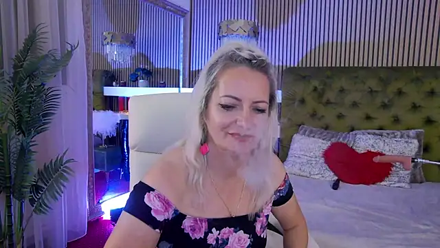 LadyTouch webcam