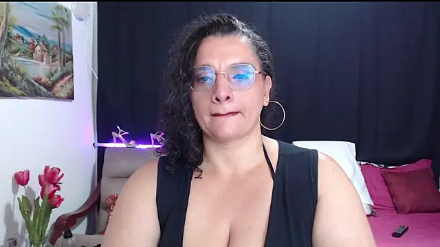 Aleja_Gonzales webcam