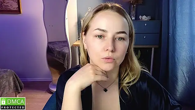 Mira_Mermayd webcam
