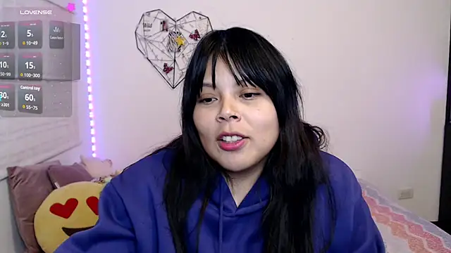 EllieMoonX webcam