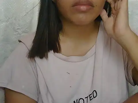 ChubbyButty live cam on StripChat
